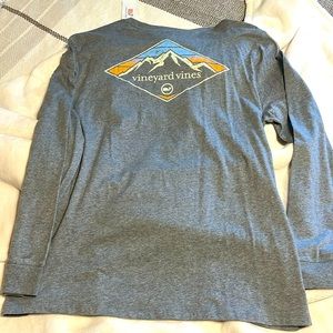 BNWT Vineyard vines, men, long sleeve Ski tee